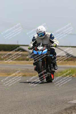 media/May-26-2025-Lets Ride (Mon) [[3bf1de1d65]]/C Group/1240pm (Wheelie Bump)/